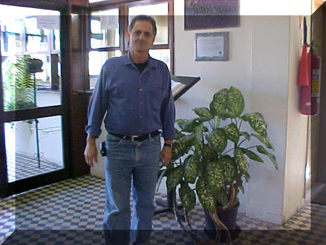 Diretor da Escola Rudolfo Meyer: Huges