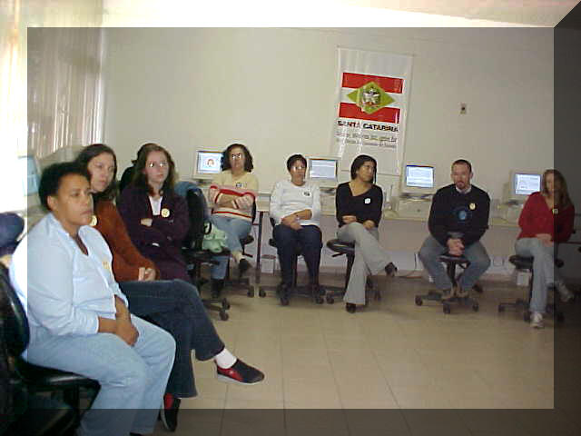 Professores da E.E.B. Rudolfo Meyer na reuni�o pedag�gica