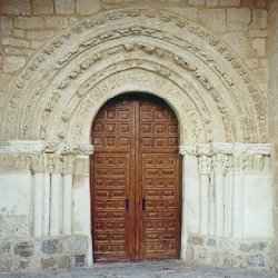 Portada de la Iglesia.