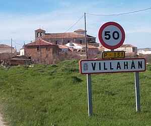 Llegada al pueblo desde Tabanera de Cerrato