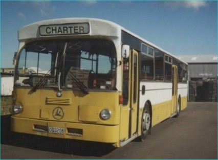 J & S Buses MB0305 ex-1324