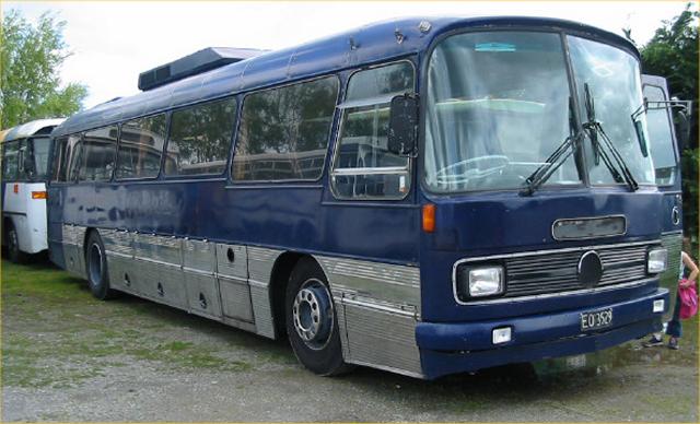 Mercedes Benz 0302