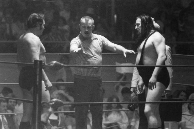 Ronnie Etchison as referee