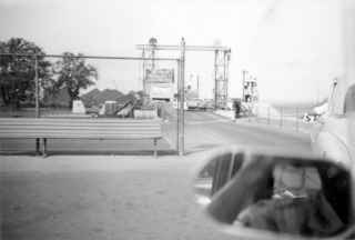 S_Prescott Ferry Docks 1956 02.jpg (5436 bytes)