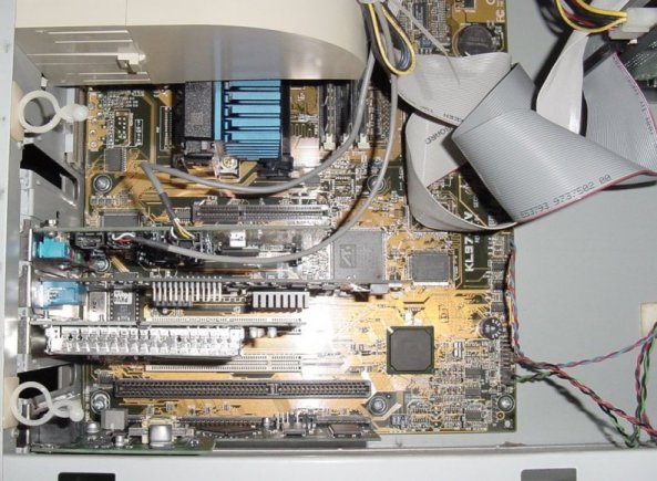 Dsc00085.jpg (73091 bytes)