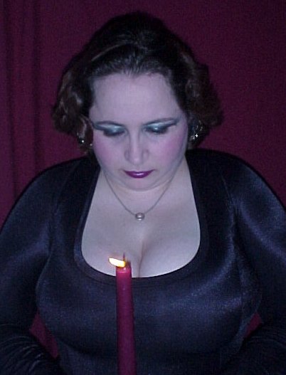 GAF Donna.jpg (31406 bytes)