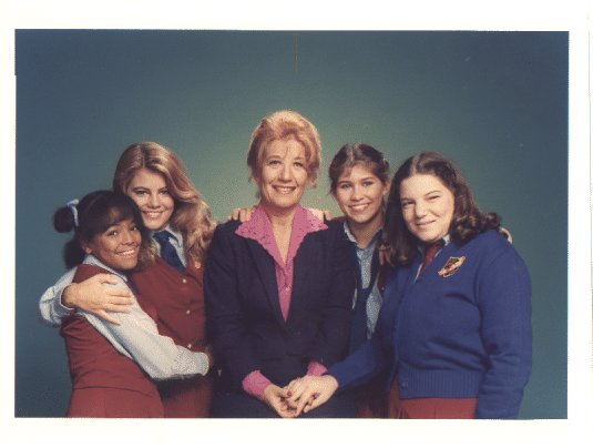 Charlotte Rae, Lisa Whelchel, Nancy McKeon, Mindy Cohn, and Kim Fields