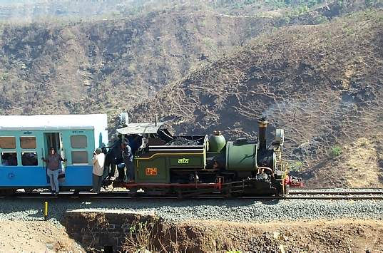 Hill Train Hill and Luxury Trains