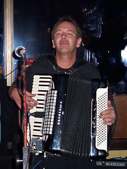 May 15, 2004, 12 Baltimore Bar and Cafe (Hotel Phillips)