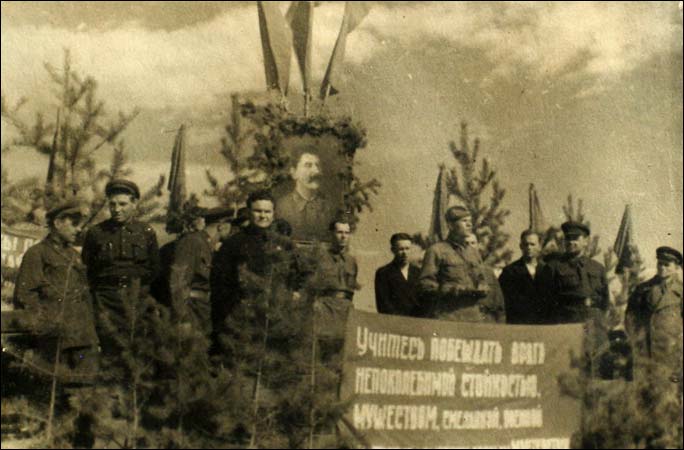 Polkovnik I.P. Repin before 74.RB, 1942