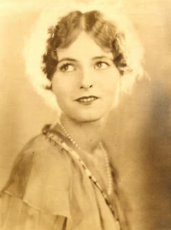 Lois Moran, shortly after her sojourn in Paris, 1924