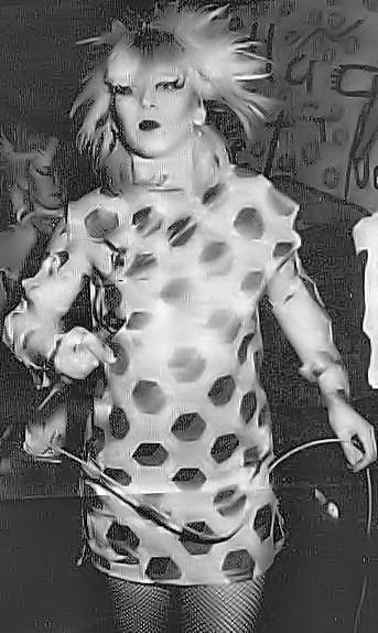 Zillah on stage at the Starlight Club London 