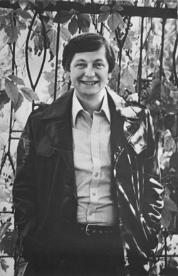1982