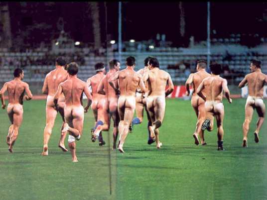 Now, if there's one thing we South Africans love, it's our rugby!  VRYSTAAAAT!!!!