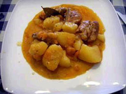 COSTILLA CON PATATAS - Santa B&aacute;rbara de casa - Andevalo y Sierra - Huelva
