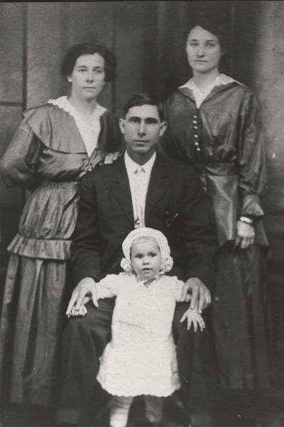 stokes2.jpg (26376 bytes)