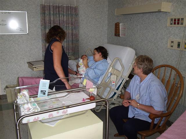 Faith, Mom, Michelle and Oma in hospital