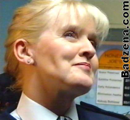 Now just *who* has put the twinkle in this ladies eye...?