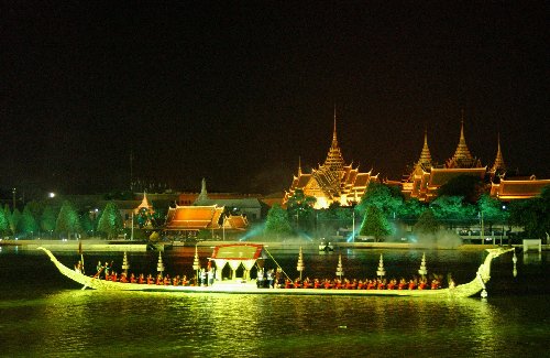 royal barge 3