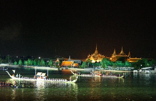 royal barge 4