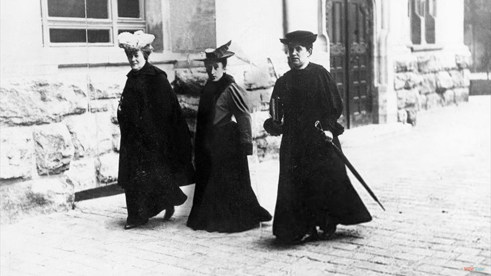 Clara Zetkin with Rosa Luxemburg and Wilhelmine Kähler  1905