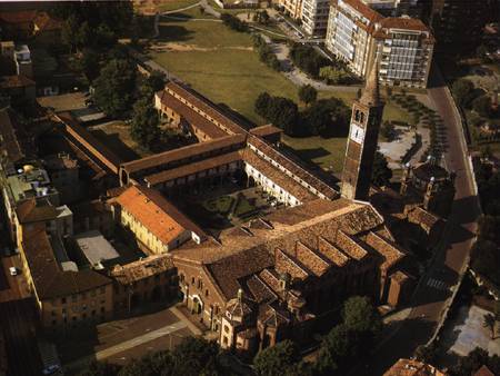 Veduta aerea della Basilica di Sant'Eustorgio
