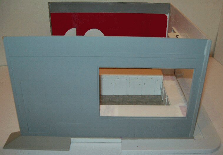Side picture of store.