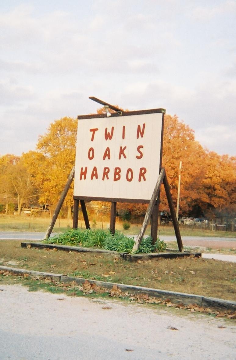 Twin Oaks Harbor Lowry City, MO