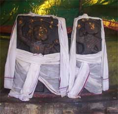 Twin Anjaneyas of Gopinath Temple 