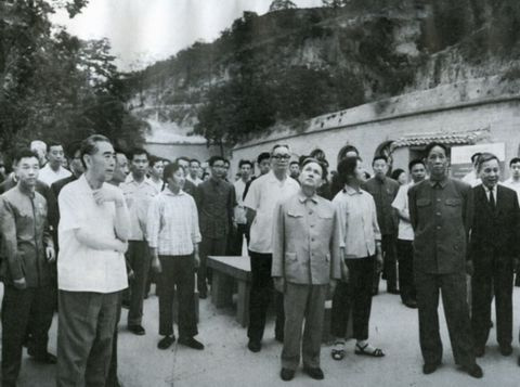 Năm 1966, Lê Duẩn (thứ hai từ bên phải) cùng với Phạm Văn Đồng