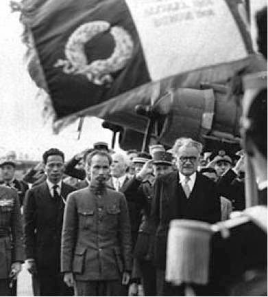 HCM với Phạm Văn Đồng năm 1946 ở Pháp