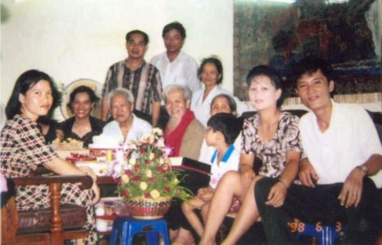 Vợ chồng Nguyễn Tất Trung